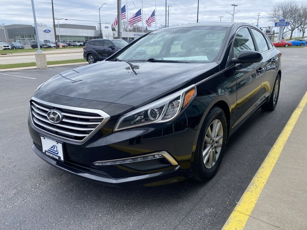 2015 Hyundai Sonata SE Green Bay WI