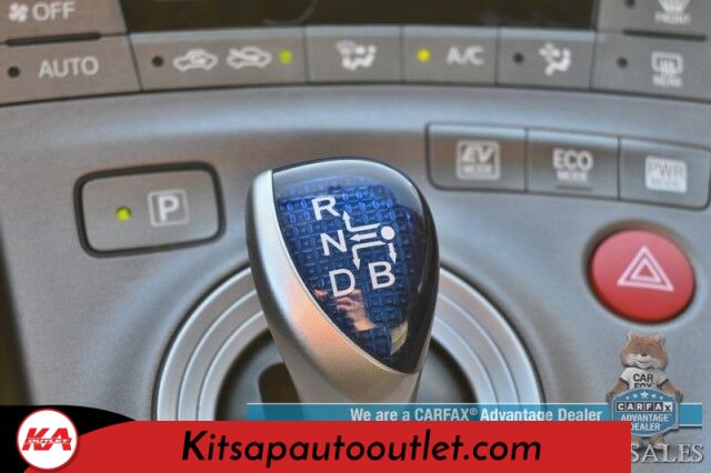 2015 Toyota Prius Four / Power & Heated Leather Seats / Power Mirrors, Windows & Locks / JBL Speakers / Navigation / Bluetooth / Back Up Camera / Cruise Control / Keyless Entry & Start / Aluminum Wheels / 51 MPG Banglore