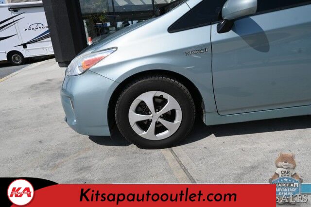 2015 Toyota Prius Four / Power & Heated Leather Seats / Power Mirrors, Windows & Locks / JBL Speakers / Navigation / Bluetooth / Back Up Camera / Cruise Control / Keyless Entry & Start / Aluminum Wheels / 51 MPG Banglore
