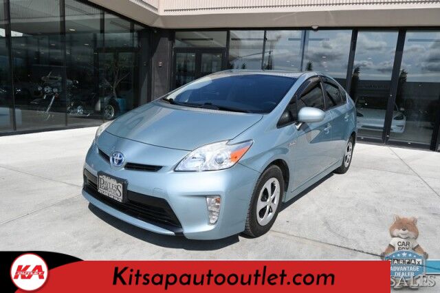2015 Toyota Prius Four / Power & Heated Leather Seats / Power Mirrors, Windows & Locks / JBL Speakers / Navigation / Bluetooth / Back Up Camera / Cruise Control / Keyless Entry & Start / Aluminum Wheels / 51 MPG Banglore