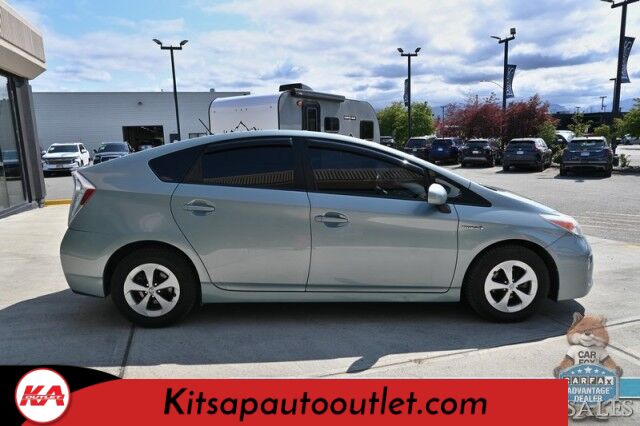 2015 Toyota Prius Four / Power & Heated Leather Seats / Power Mirrors, Windows & Locks / JBL Speakers / Navigation / Bluetooth / Back Up Camera / Cruise Control / Keyless Entry & Start / Aluminum Wheels / 51 MPG Banglore