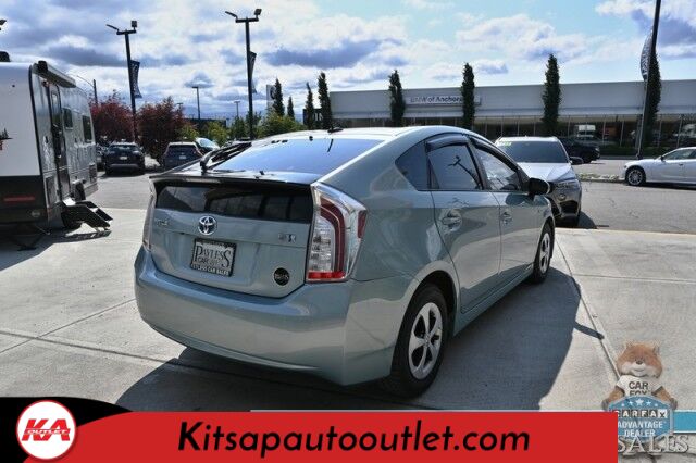 2015 Toyota Prius Four / Power & Heated Leather Seats / Power Mirrors, Windows & Locks / JBL Speakers / Navigation / Bluetooth / Back Up Camera / Cruise Control / Keyless Entry & Start / Aluminum Wheels / 51 MPG Banglore