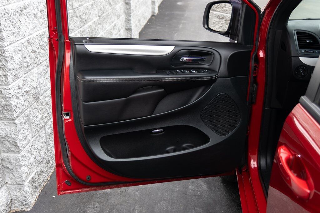2016 Dodge Grand Caravan SXT Kenosha WI
