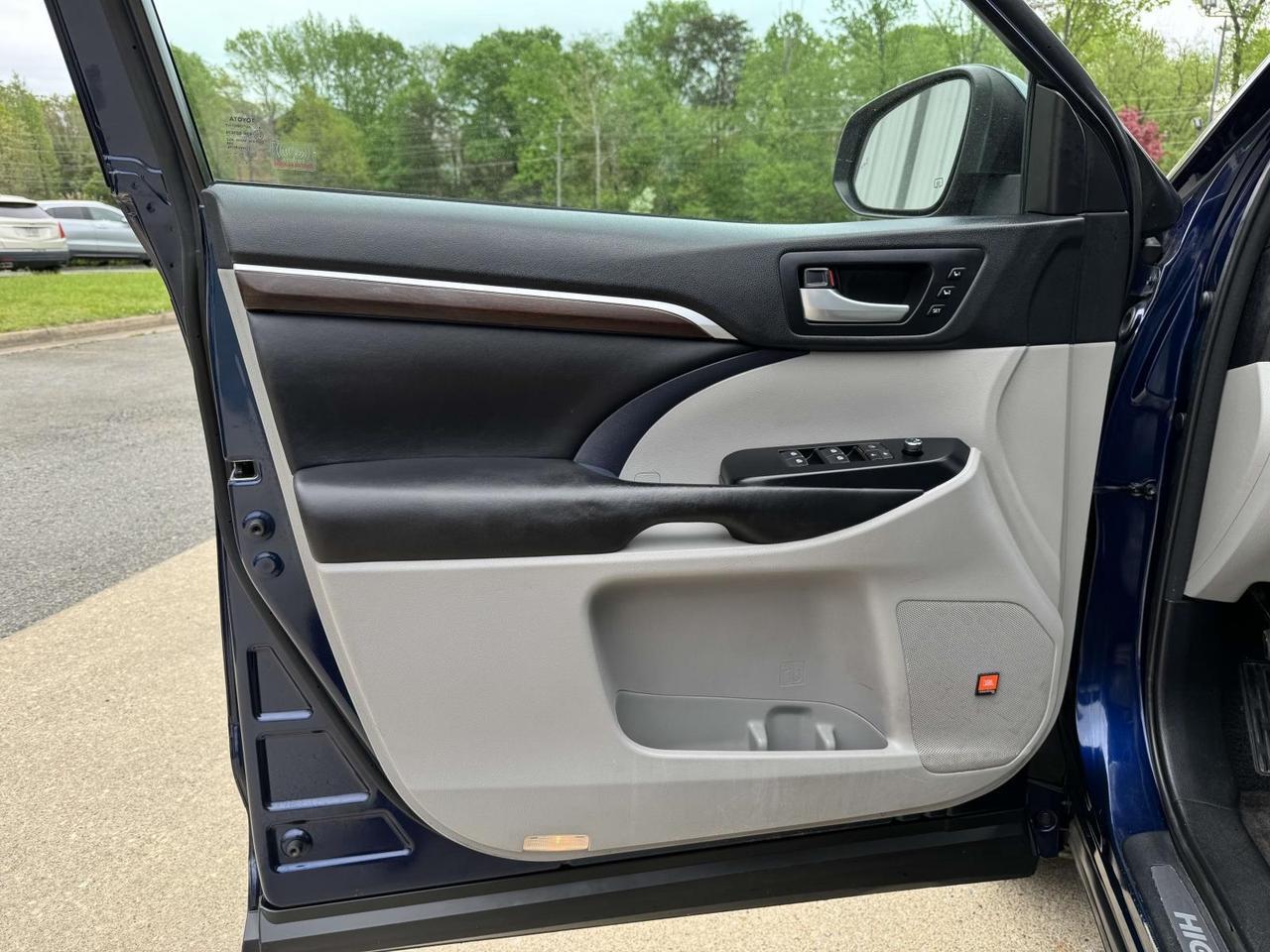 2016 Toyota Highlander Limited Platinum V6 Fredericksburg VA