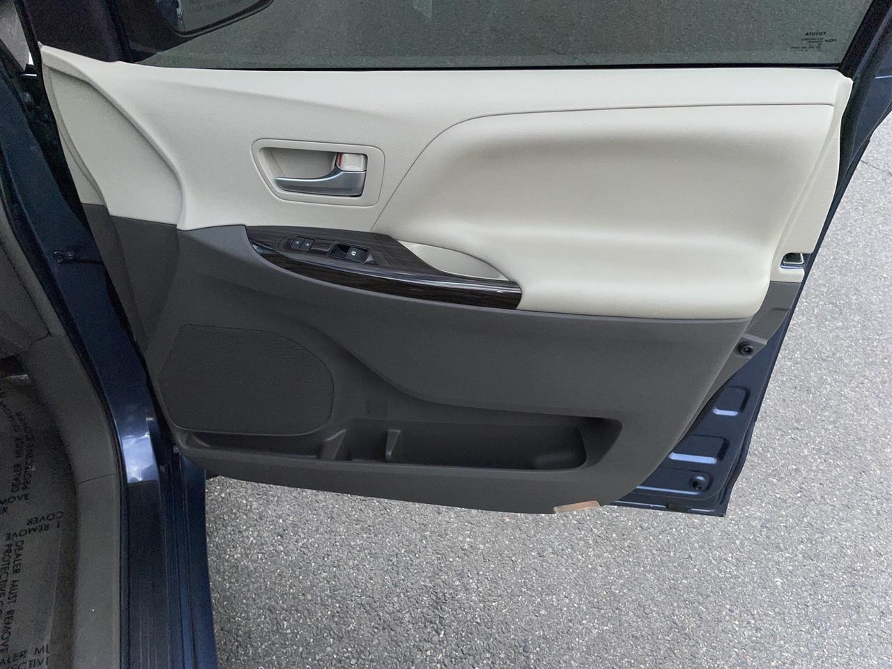 2016 Toyota Sienna XLE Premium Springfield VA