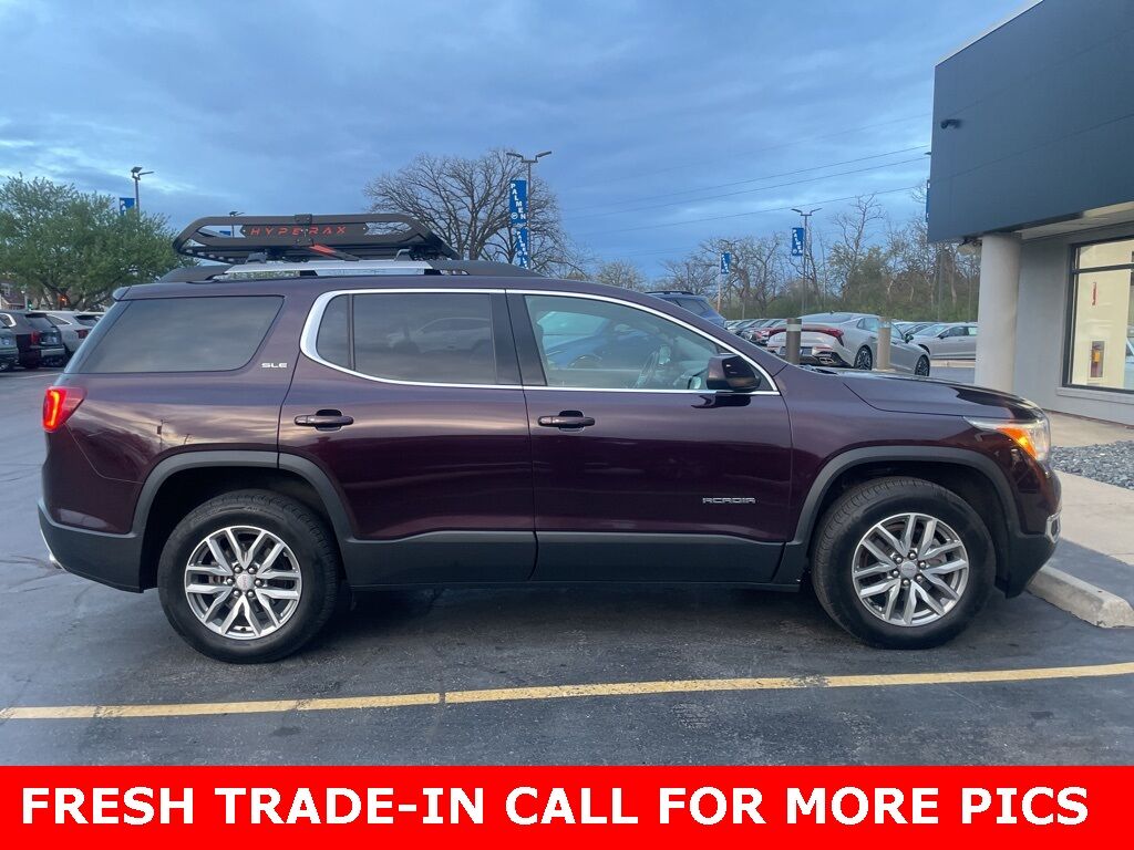 2017 GMC Acadia SLE-2