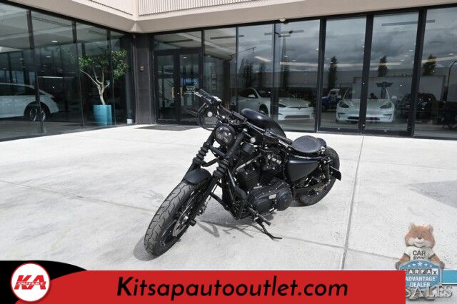 2017 Harley Davidson Iron 883 / Vance & Hines Shorty Exhaust / Roland Sands Design Billet Parts / Heated Grips / L.E.D Headlight & Signals / Keyless Start / Only 6K Miles Banglore