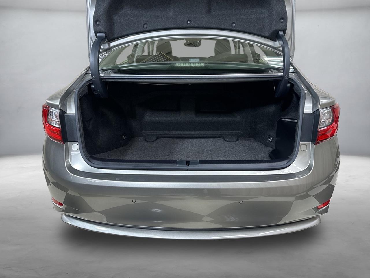 2017 Lexus ES 300h Annapolis MD