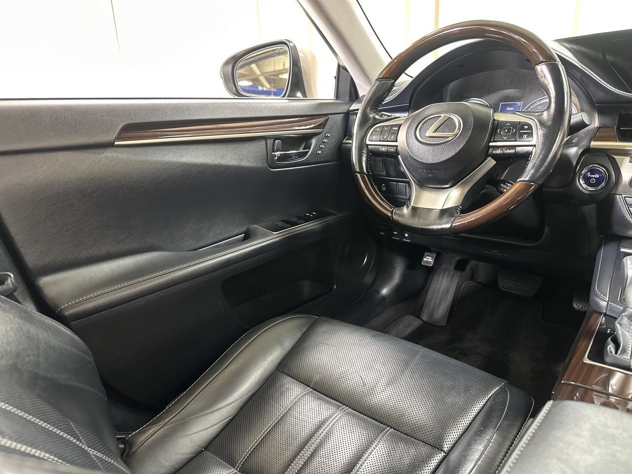 2017 Lexus ES 300h Annapolis MD