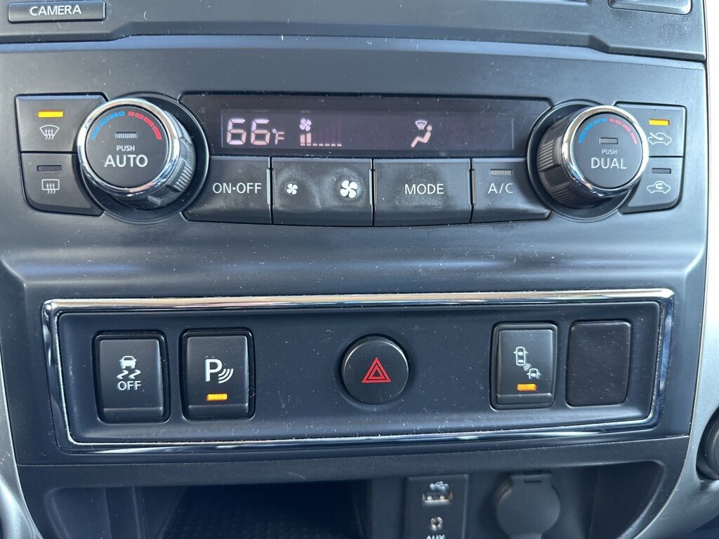 2017 Nissan Titan SV Manitowoc WI