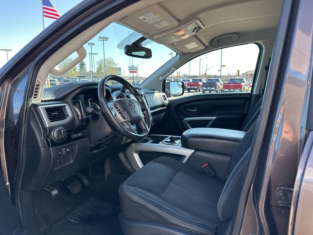 2017 Nissan Titan SV Manitowoc WI