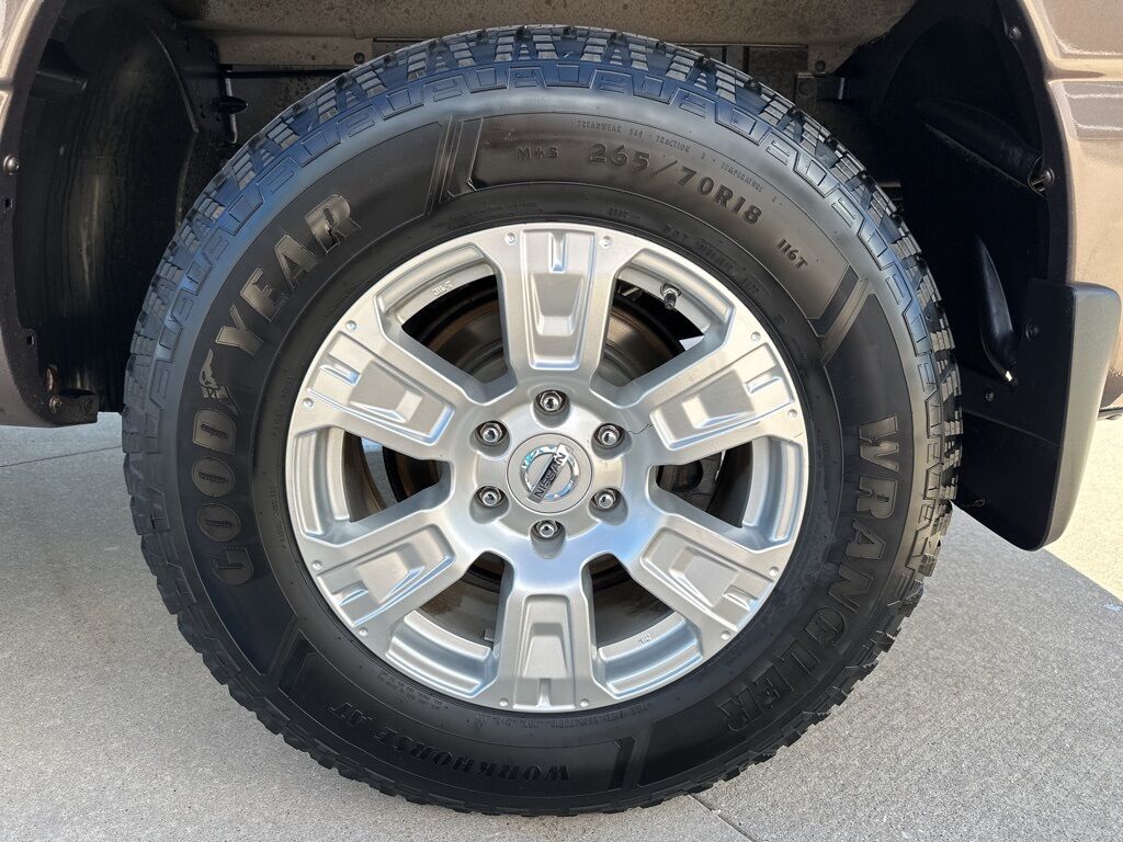 2017 Nissan Titan SV Manitowoc WI