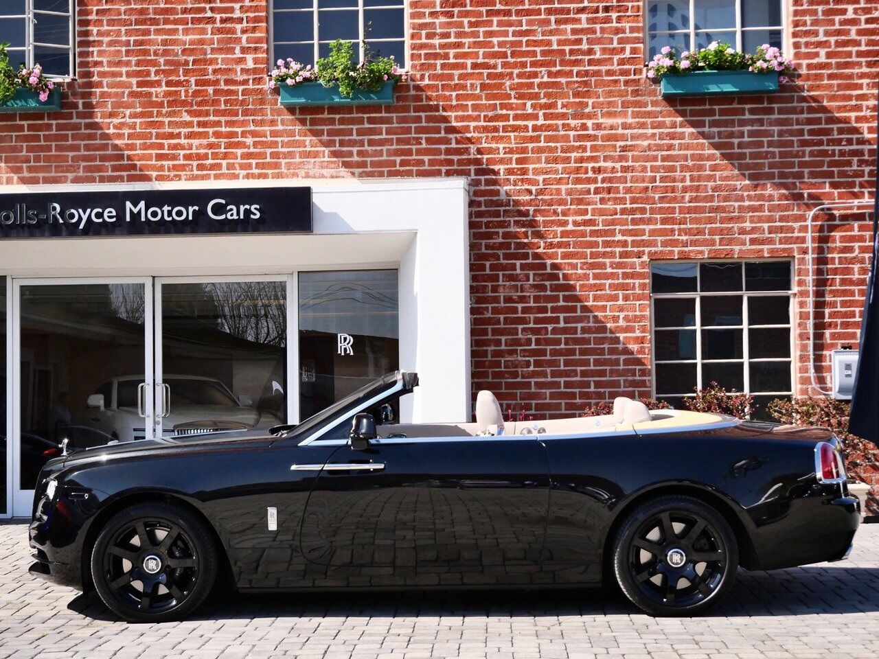 2017 Rolls-Royce Dawn