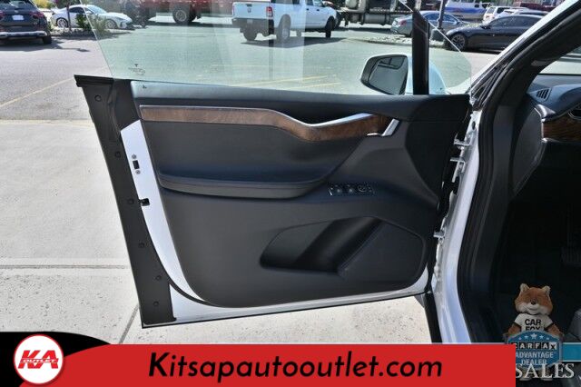 2017 Tesla Model X 100D / AWD / Air Supsension / Power & Heated Leather Seats / Heated Steering Wheel / Navigation / Auto Pilot / Adaptive Cruise Control / Lane Departure Alert / Bluetooth / Back Up Camera / 295 Mi Range Banglore