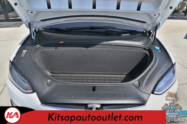 2017 Tesla Model X 100D / AWD / Air Supsension / Power & Heated Leather Seats / Heated Steering Wheel / Navigation / Auto Pilot / Adaptive Cruise Control / Lane Departure Alert / Bluetooth / Back Up Camera / 295 Mi Range Banglore