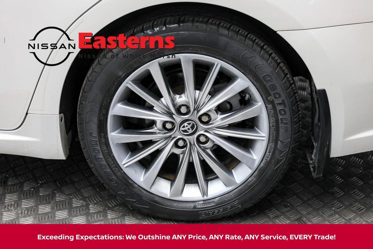 2017 Toyota Avalon Hybrid Limited White Marsh MD