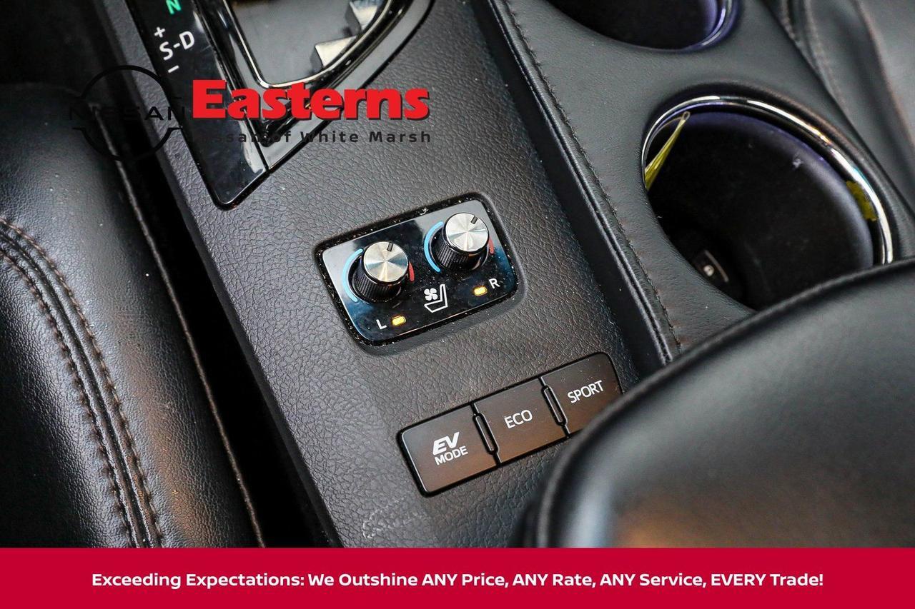 2017 Toyota Avalon Hybrid Limited White Marsh MD