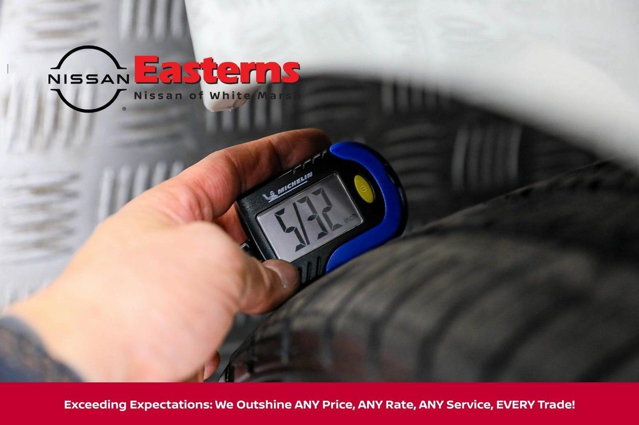 2017 Toyota Avalon Hybrid Limited White Marsh MD