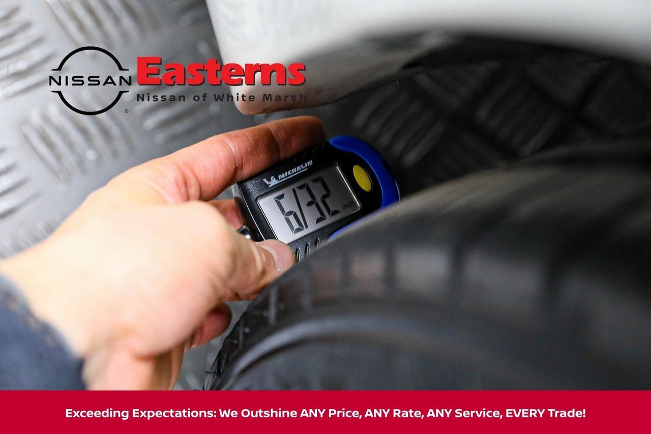 2017 Toyota Avalon Hybrid Limited White Marsh MD