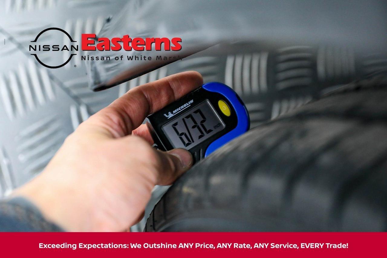 2017 Toyota Avalon Hybrid Limited White Marsh MD