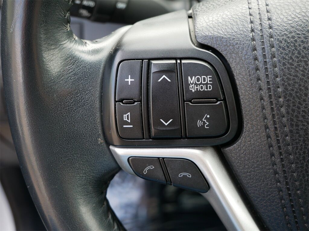 2017 Toyota Highlander Hybrid Limited Platinum Oak Ridge TN