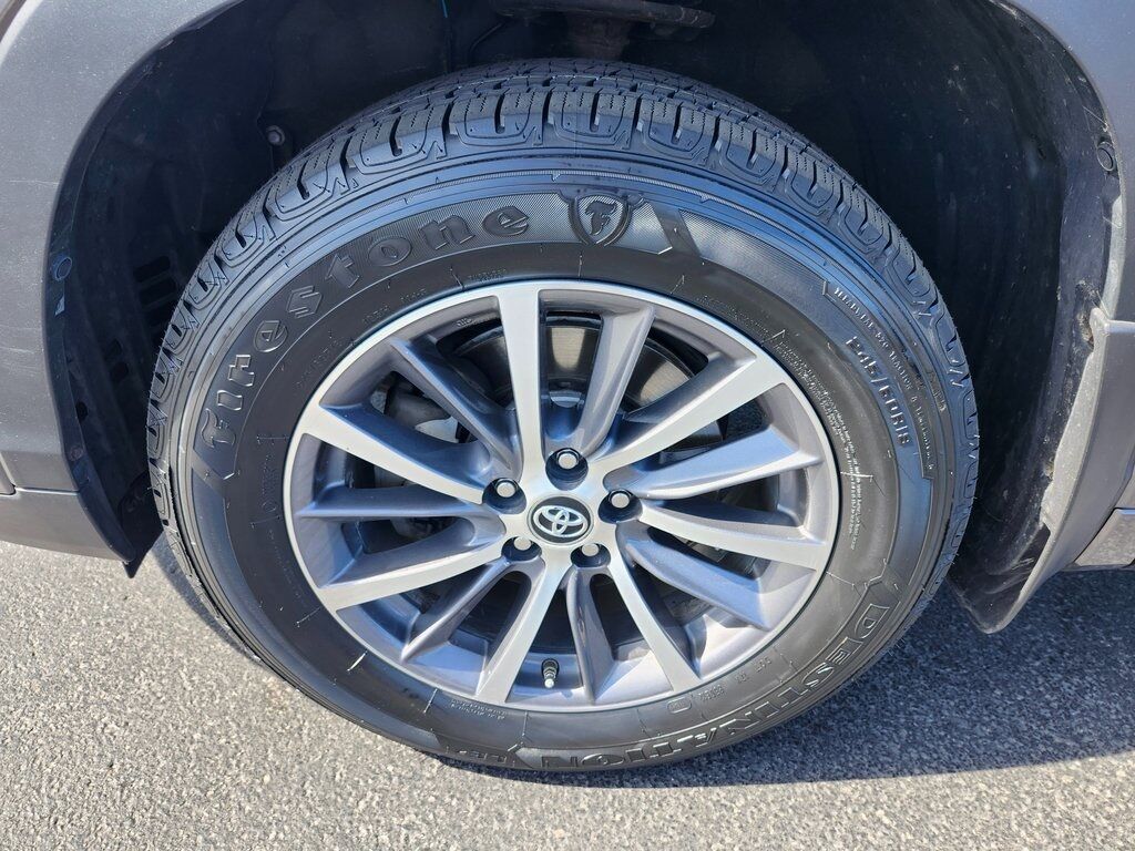 2017 Toyota Highlander XLE Green Bay WI