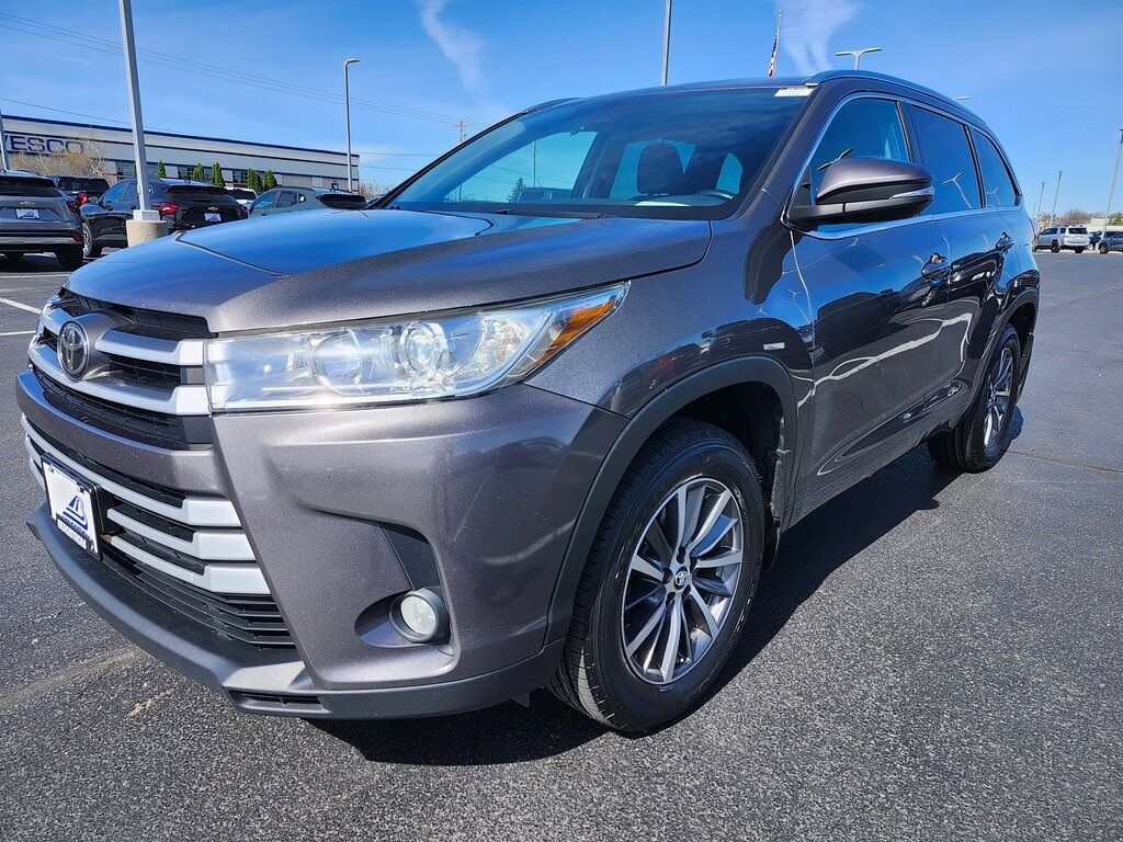 2017 Toyota Highlander XLE Green Bay WI