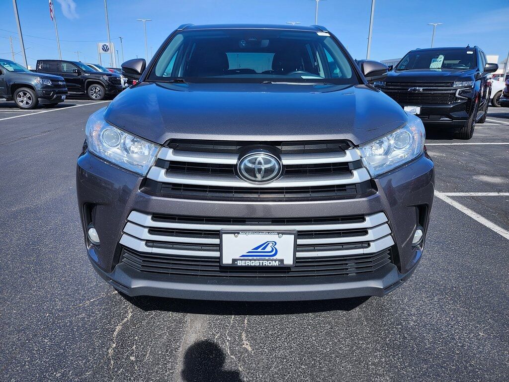 2017 Toyota Highlander XLE Green Bay WI