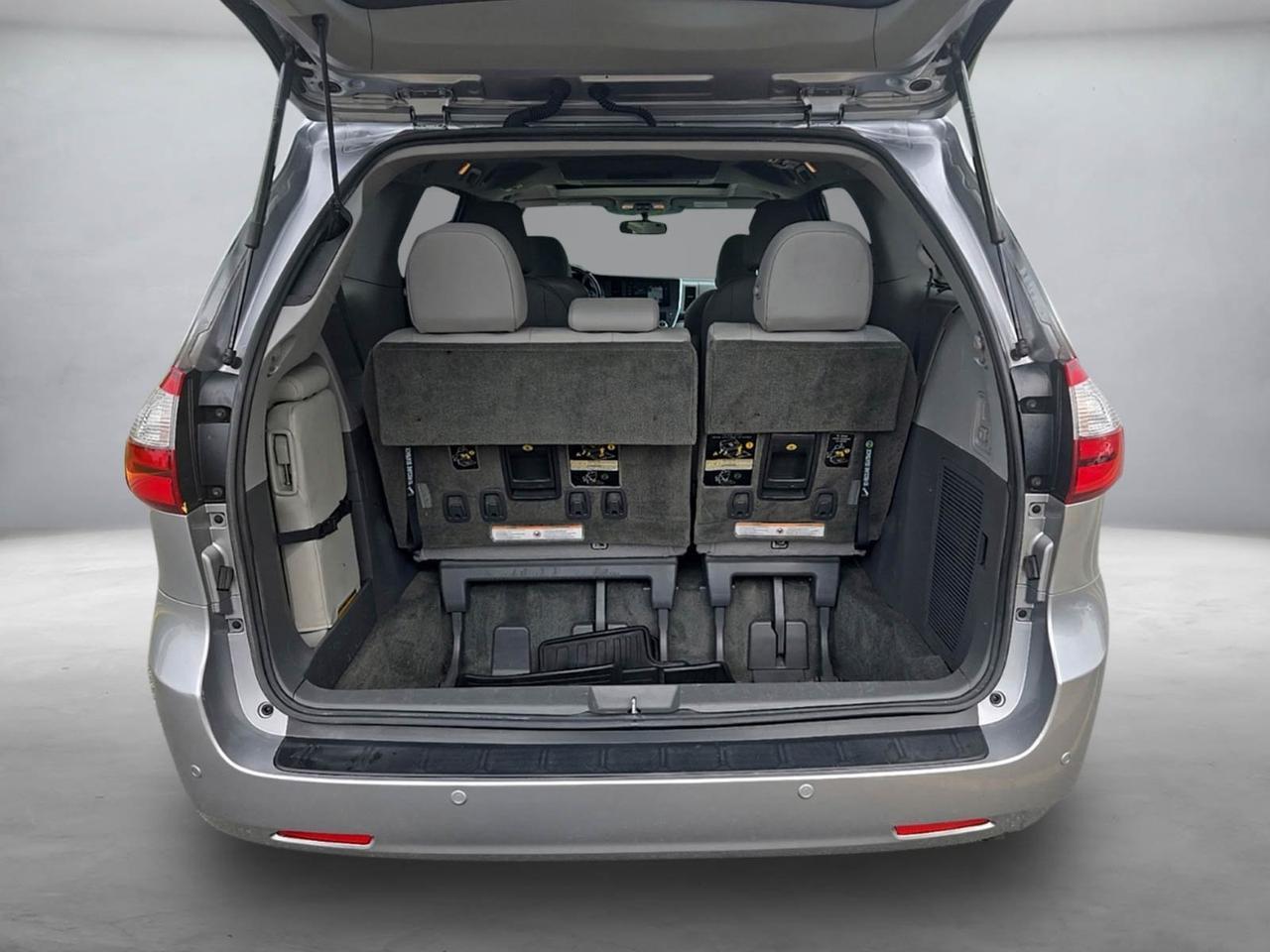 2017 Toyota Sienna XLE Premium 8 Passenger Stafford VA