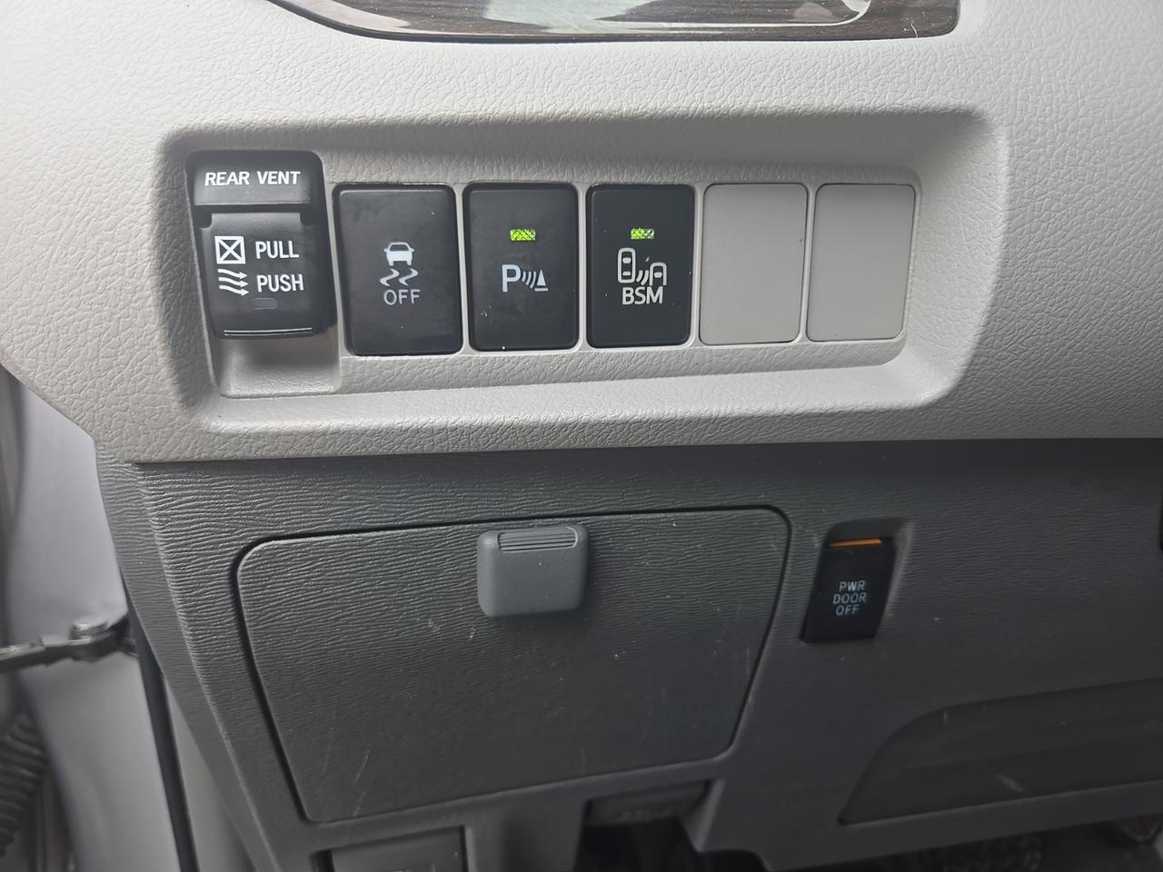 2017 Toyota Sienna XLE Premium 8 Passenger Stafford VA