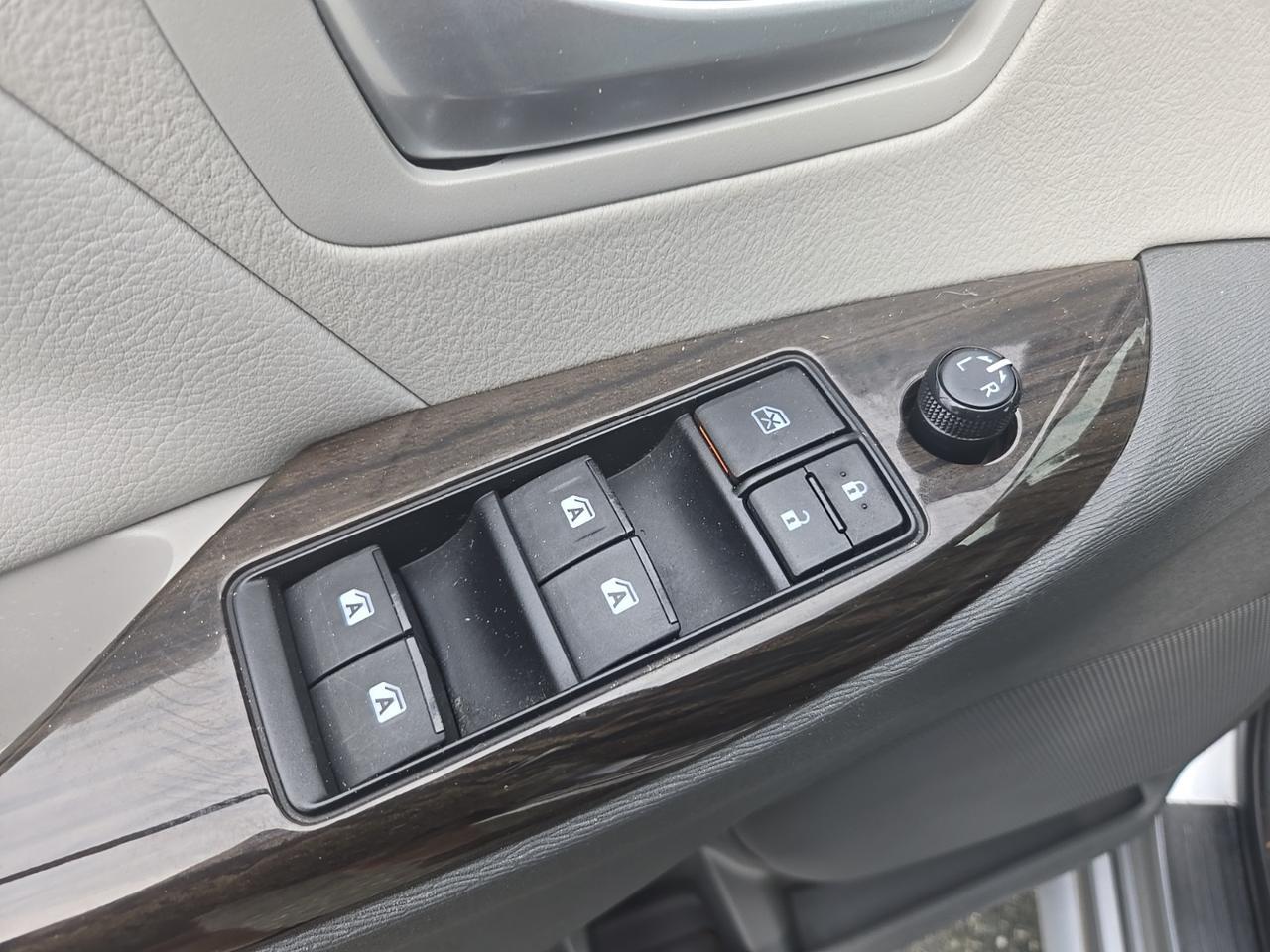 2017 Toyota Sienna XLE Premium 8 Passenger Stafford VA