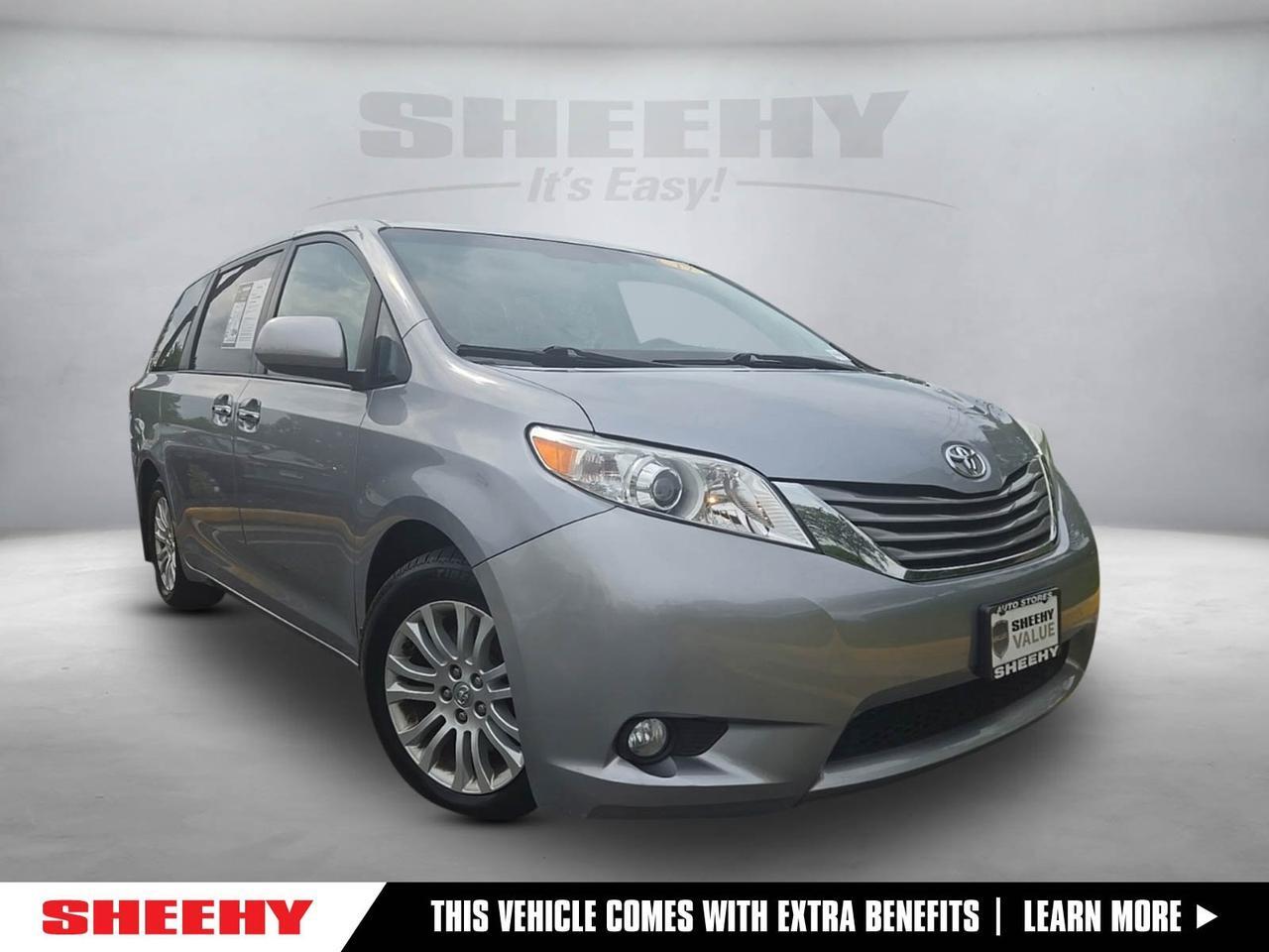 2017 Toyota Sienna XLE Premium 8 Passenger