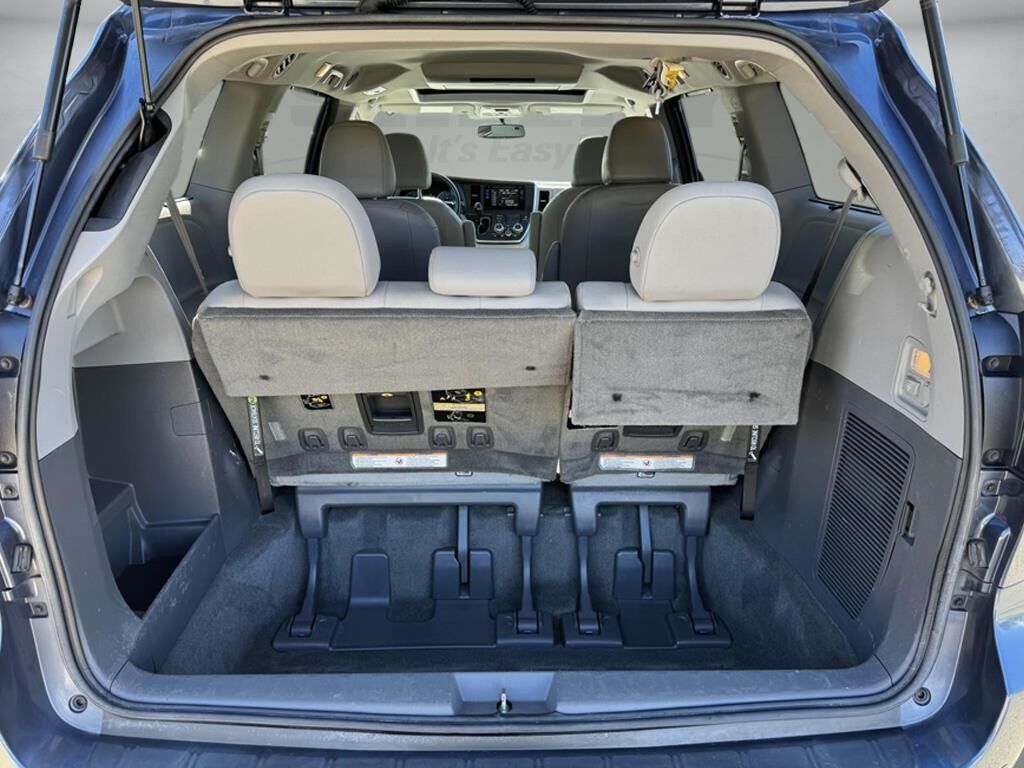 2017 Toyota Sienna XLE Fredericksburg VA