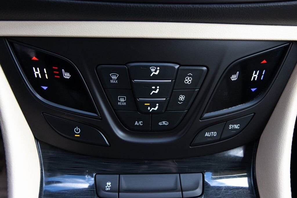 2018 Buick Envision Essence Kenosha WI