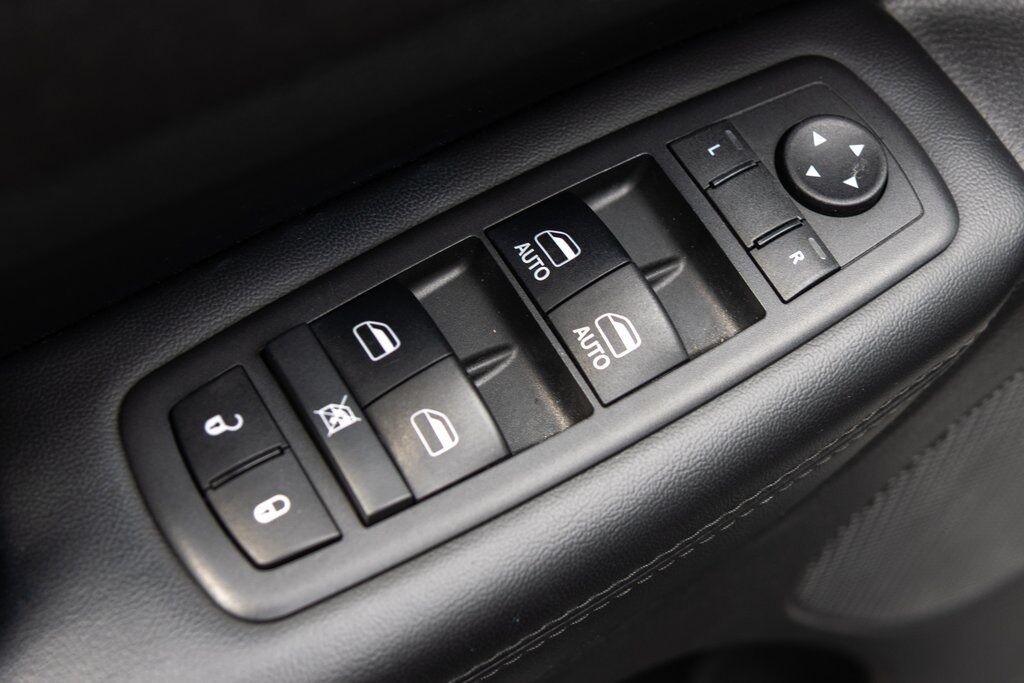 2018 Jeep Grand Cherokee Altitude Racine WI