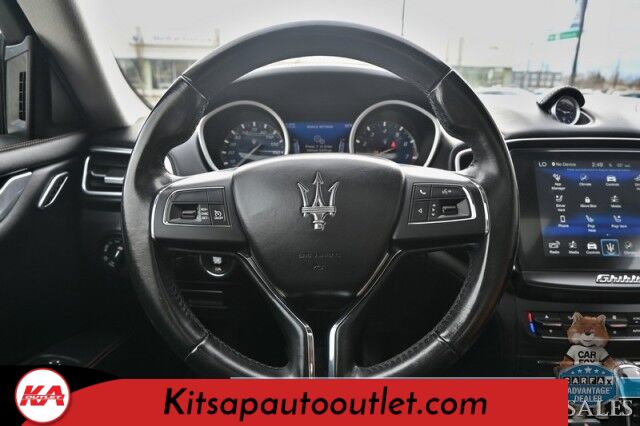 2018 Maserati Ghibli S Q4 GranLusso / AWD / AutoStart / Heated & Cooled Leather Seats / Sunroof / Harman Kardon Speakers / Blind Spot Alert / Bluetooth / Backup Camera / Keyless Entry & Start / 24 MPG Banglore