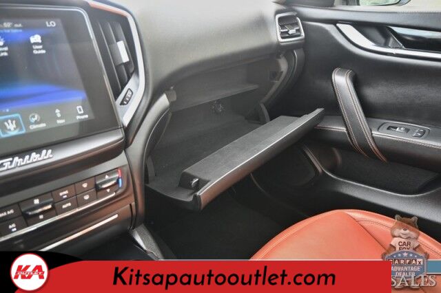 2018 Maserati Ghibli S Q4 GranLusso / AWD / AutoStart / Heated & Cooled Leather Seats / Sunroof / Harman Kardon Speakers / Blind Spot Alert / Bluetooth / Backup Camera / Keyless Entry & Start / 24 MPG Banglore