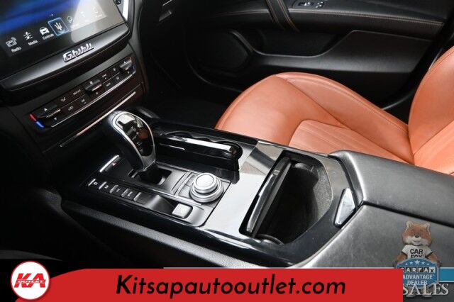 2018 Maserati Ghibli S Q4 GranLusso / AWD / AutoStart / Heated & Cooled Leather Seats / Sunroof / Harman Kardon Speakers / Blind Spot Alert / Bluetooth / Backup Camera / Keyless Entry & Start / 24 MPG Banglore