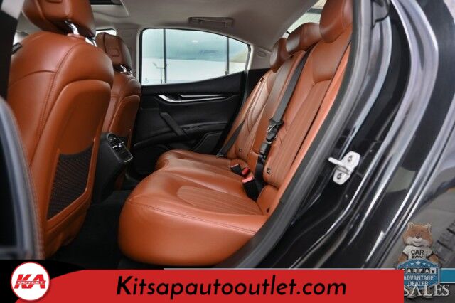 2018 Maserati Ghibli S Q4 GranLusso / AWD / AutoStart / Heated & Cooled Leather Seats / Sunroof / Harman Kardon Speakers / Blind Spot Alert / Bluetooth / Backup Camera / Keyless Entry & Start / 24 MPG Banglore