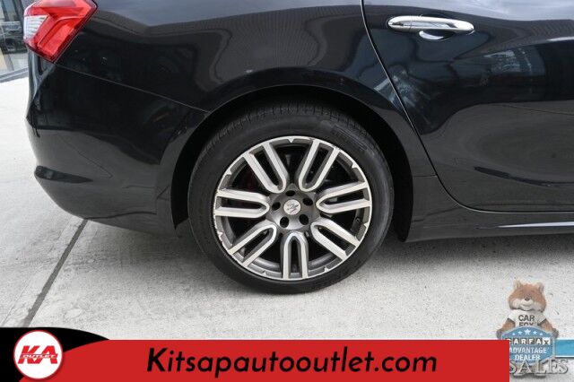 2018 Maserati Ghibli S Q4 GranLusso / AWD / AutoStart / Heated & Cooled Leather Seats / Sunroof / Harman Kardon Speakers / Blind Spot Alert / Bluetooth / Backup Camera / Keyless Entry & Start / 24 MPG Banglore