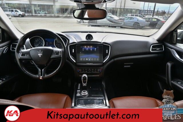 2018 Maserati Ghibli S Q4 GranLusso / AWD / AutoStart / Heated & Cooled Leather Seats / Sunroof / Harman Kardon Speakers / Blind Spot Alert / Bluetooth / Backup Camera / Keyless Entry & Start / 24 MPG Banglore