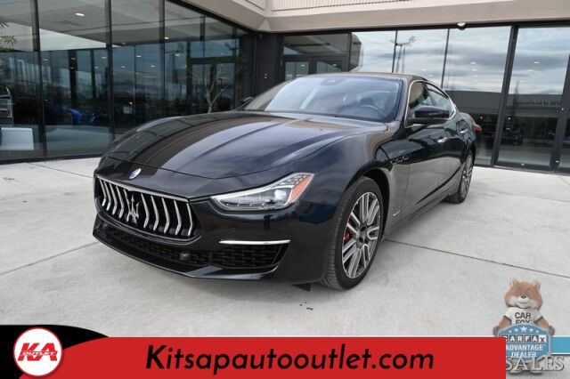 2018 Maserati Ghibli S Q4 GranLusso / AWD / AutoStart / Heated & Cooled Leather Seats / Sunroof / Harman Kardon Speakers / Blind Spot Alert / Bluetooth / Backup Camera / Keyless Entry & Start / 24 MPG Banglore