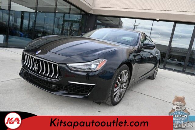 2018 Maserati Ghibli S Q4 GranLusso / AWD / AutoStart / Heated & Cooled Leather Seats / Sunroof / Harman Kardon Speakers / Blind Spot Alert / Bluetooth / Backup Camera / Keyless Entry & Start / 24 MPG Banglore
