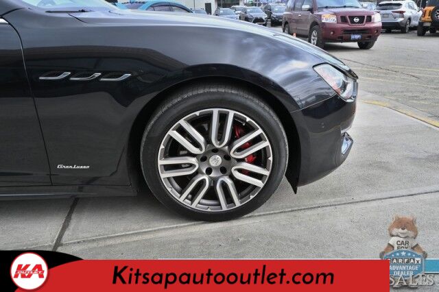 2018 Maserati Ghibli S Q4 GranLusso / AWD / AutoStart / Heated & Cooled Leather Seats / Sunroof / Harman Kardon Speakers / Blind Spot Alert / Bluetooth / Backup Camera / Keyless Entry & Start / 24 MPG Banglore