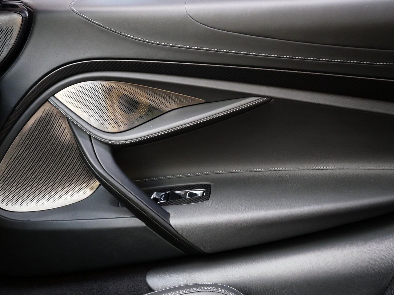 2018 McLaren 720S Luxury Luxury Lawrence KS