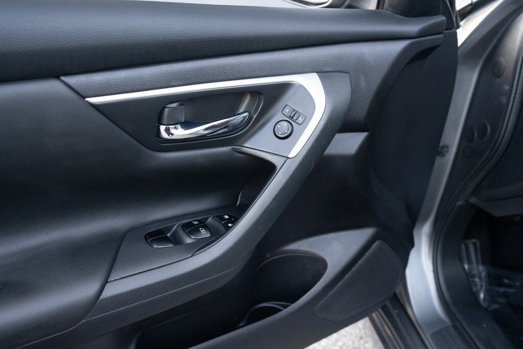 2018 Nissan Altima 2.5 SV White Marsh MD