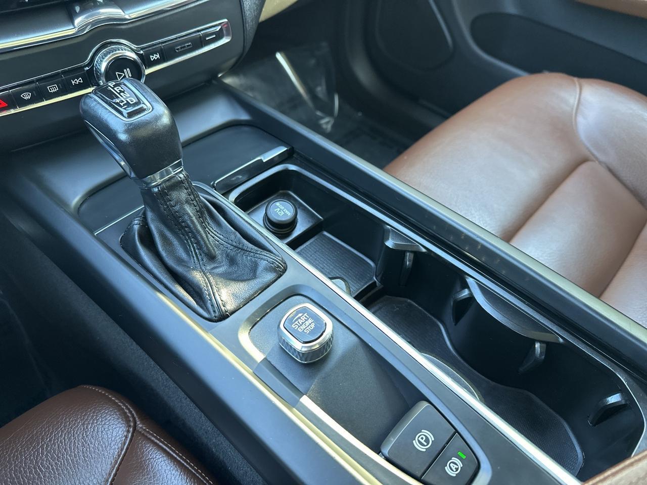 2018 Volvo XC60 T6 Momentum Chantilly VA