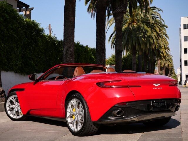 2019 Aston Martin DB11 Volante Volante