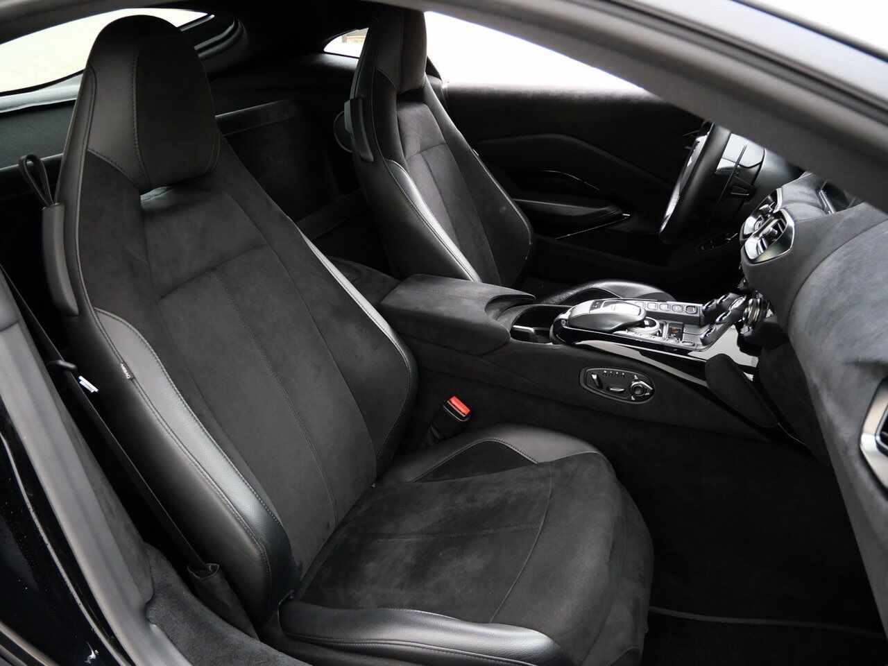 2019 Aston Martin Vantage Lawrence KS