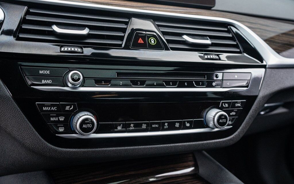 2019 BMW 5 Series 530i xDrive White Marsh MD